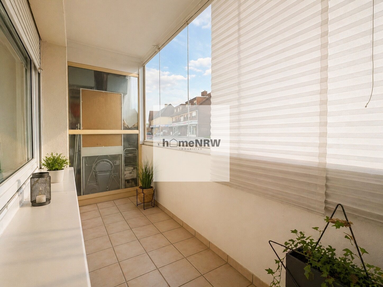 2-Zimmer-Wohnung in Kaarst – Wintergarten, Garage & viel Potenzial 2-Zimmer-Wohnung in Kaarst – Wintergarten, Garage & viel Potenzial