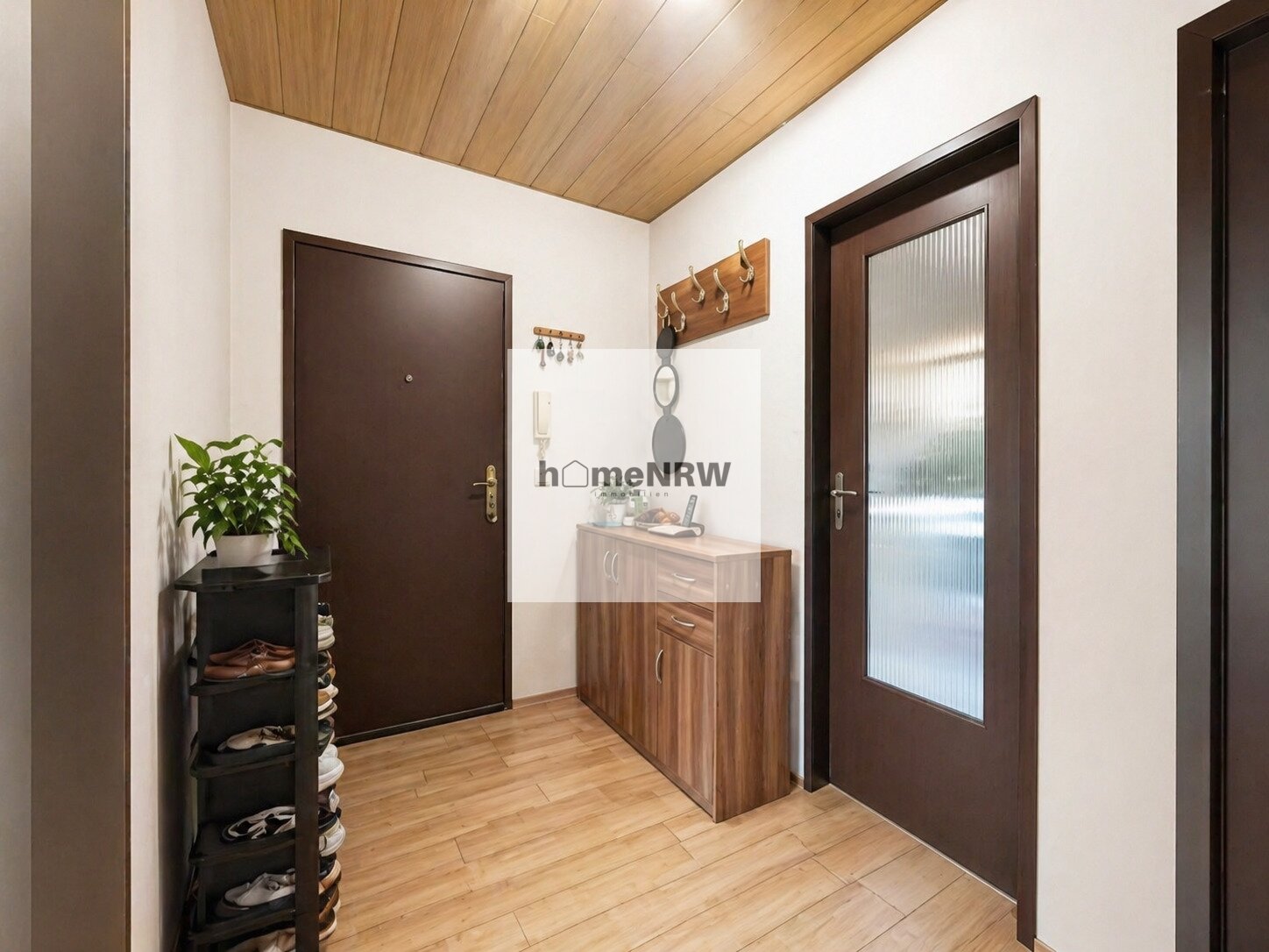 Gemütliche Erdgeschosswohnung mit Winterbalkon & Garage in Kaarst-Büttgen Gemütliche Erdgeschosswohnung mit Winterbalkon & Garage in Kaarst-Büttgen